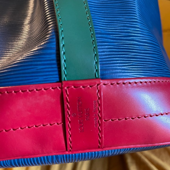 Authentic Louis Vuitton GM Epi Color Block Bucket Bag - Picture 12 of 16